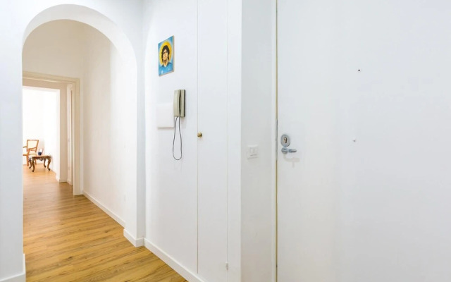 Barrio 133 - Double Bedroom in Center by Napoliapartments