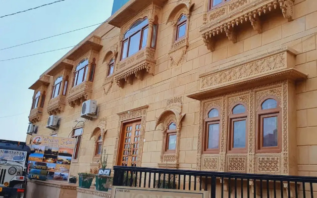 Goroomgo Gajanand Guest House Jaisalmer