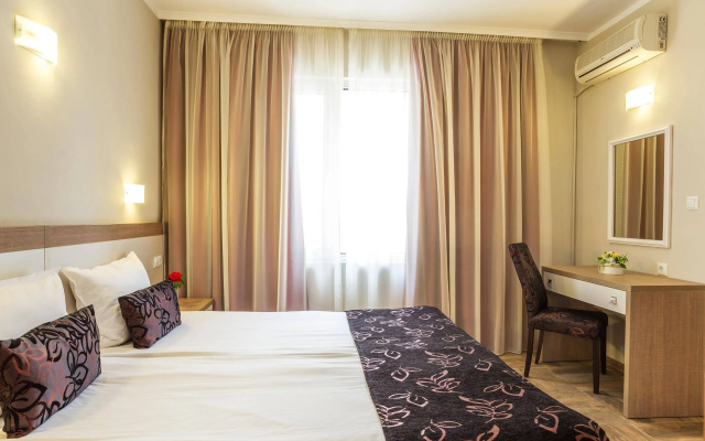 Ljuljak Hotel