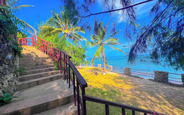Sea Breeze Beachfront Apartments