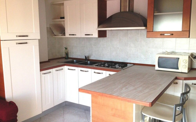 Emerald Apartment With Sea View