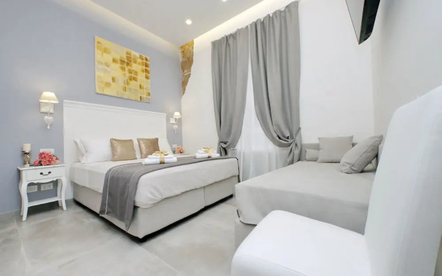 Roman Holiday Suites