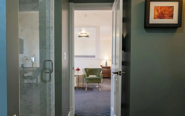 Majestic Inn & Spa