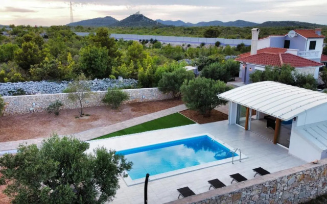 Villa 195