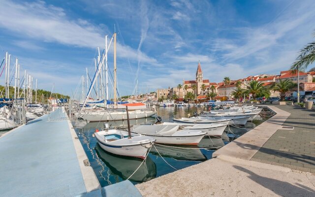 Apartments Mare