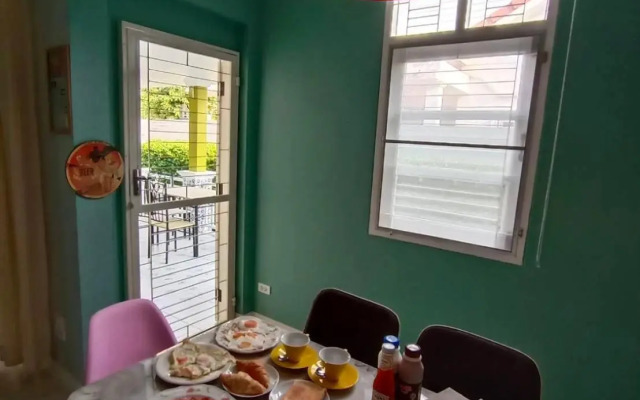 Little home poolvilla