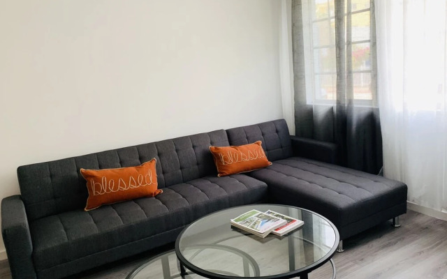 8th Suites