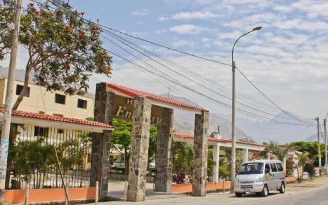 Hotel Embassy Lunahuaná