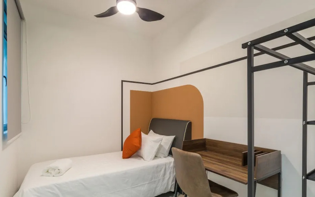 Neu Suites Residence, Embassy Row