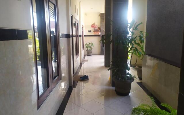 OYO 3912 Wahyu Residence Bali