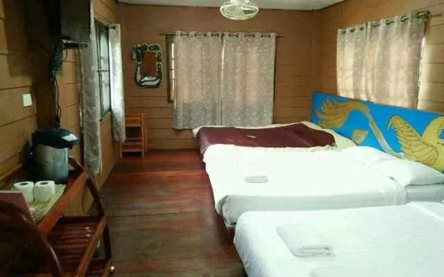 Baan Mai Katoon Resort