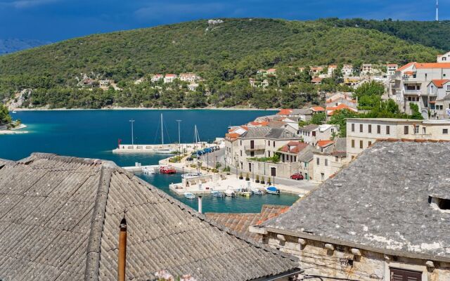 Snug Apartment in Pu?iš?a Near the Beach