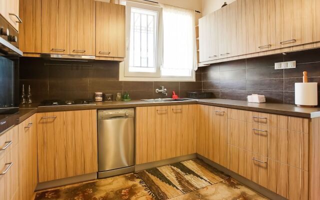 Homely Holiday Home in Sernikaki with Balcony