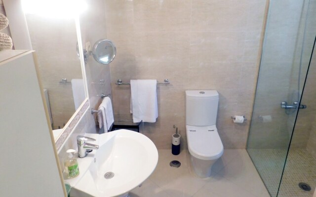 Marbella Views Jacuzzi Cinema Bbq Pool Condo Wifi