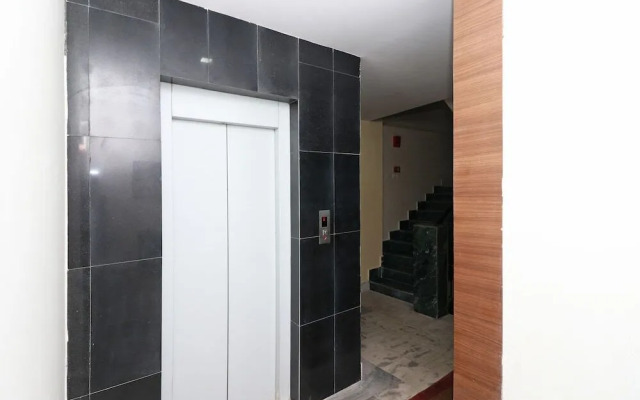 Hotel Barney Grand By OYO Rooms