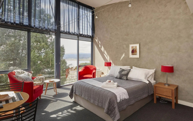 Tamar River Apartments