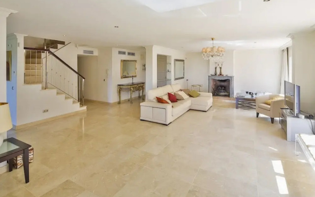 Casa Marbella Club