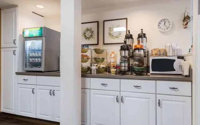 Oxford Inn Silverdale