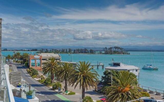 Seaside Luxury - Holiday apartment accommodation, Nelson Waterfront