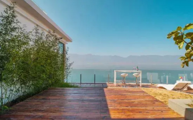 Xingyuxinyuan Lake View Holiday Hotel