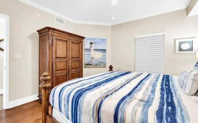 Majestic Beach Towers 1-1701
