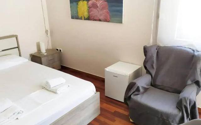 5th floor studio with views and a huge balcony