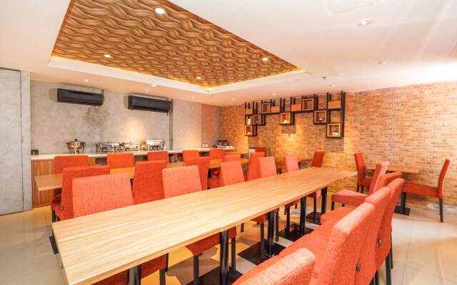 OYO Flagship 2261 Pp Properti Pavilion Permata