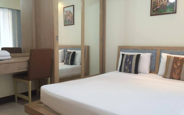 Orange Hotel