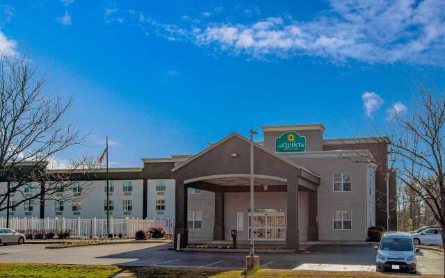 La Quinta Inn & Suites by Wyndham Lexington Park - Patuxent