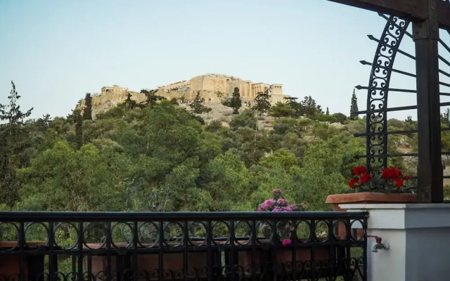 Unique Sunlit House Overlooking the Acropolis