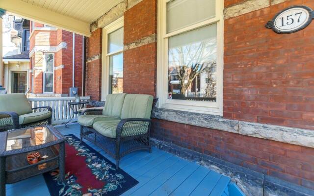 Elliott House Bed and Breakfast Toronto
