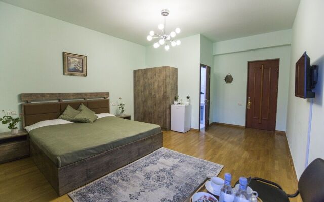 Republic Square Boutique Hotel