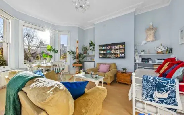 Bright & Spacious Hampstead 2bed