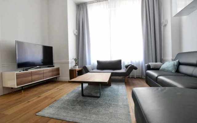 Luxury Apartment by Hi5 - Budapest Broadway