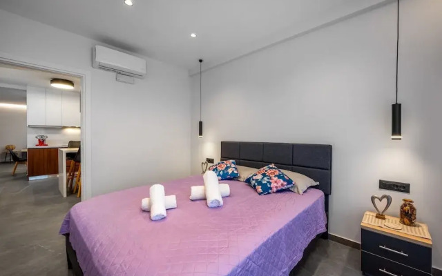 Lavender Luxury Apartment in Rhodes