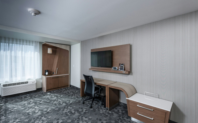Courtyard by Marriott Boston Littleton