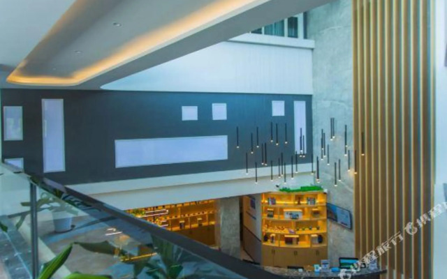 Elong Wanguo Hotel (Nanchang Railway Station Bayi Square)