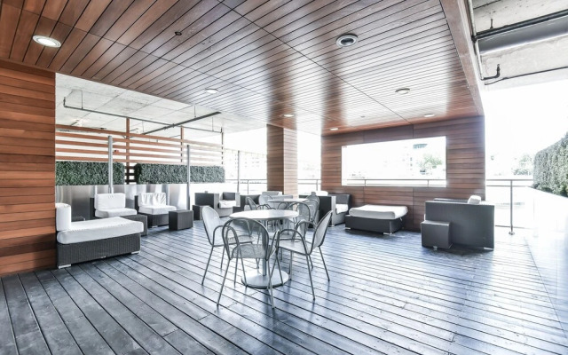 Iceboat Terrace Luxury Condos