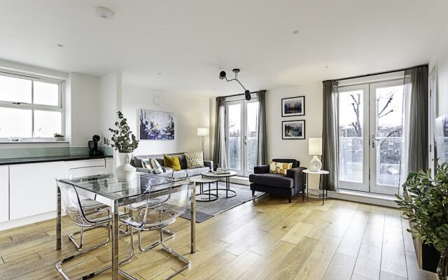 Tranquil Belsize Park Haven With Stunning Views