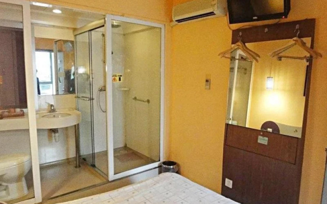 Motel168 Shaoxing North Zhongxing Road