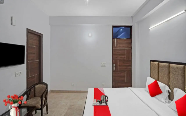 Flagship 701023 Raj Residency