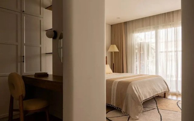 VISTA Skyview Luxury Residence