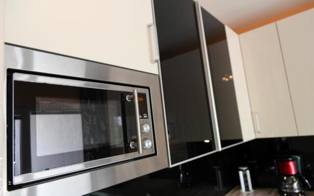 3 rooms Sunny Apartments-Schoenbrunn, 100m2 with balcony