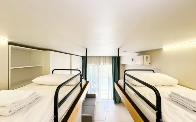 Аквамарин Апарт на проспекте Пионерский 20