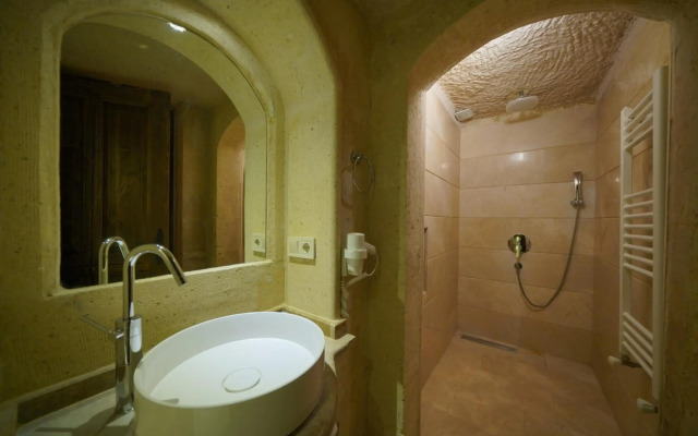 Maya Cave Hotel