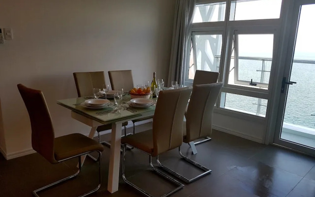 Amazing Seaview Arterra Penthouse