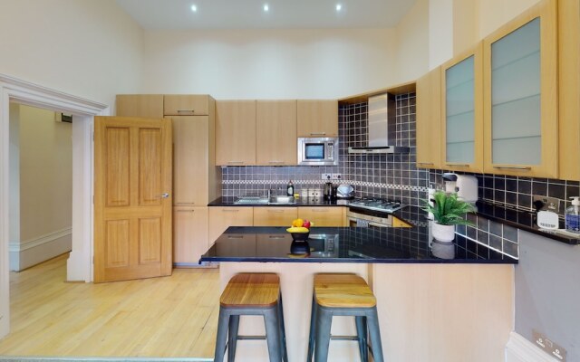 Land of green ginger apartment