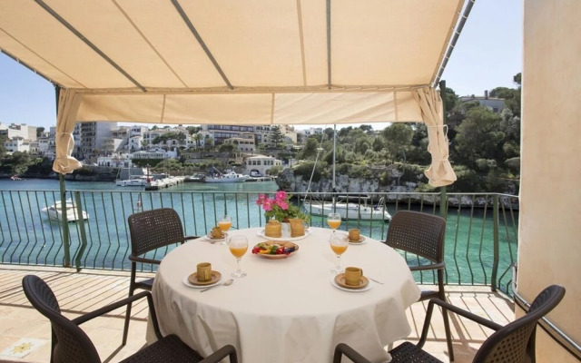 House - 2 Bedrooms with Sea views - 103213
