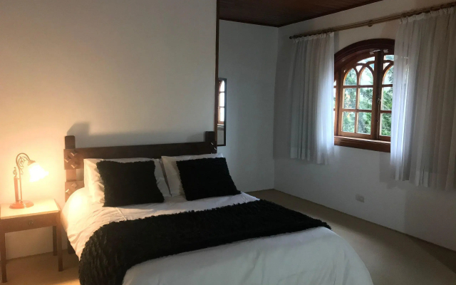 Casa Cerejeira by Capivari Lodge Home - Hotel in Campos do Jordao - Photo 4