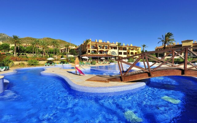 Nice Apartment With Airconditioning, 200 m. From Golfcourse